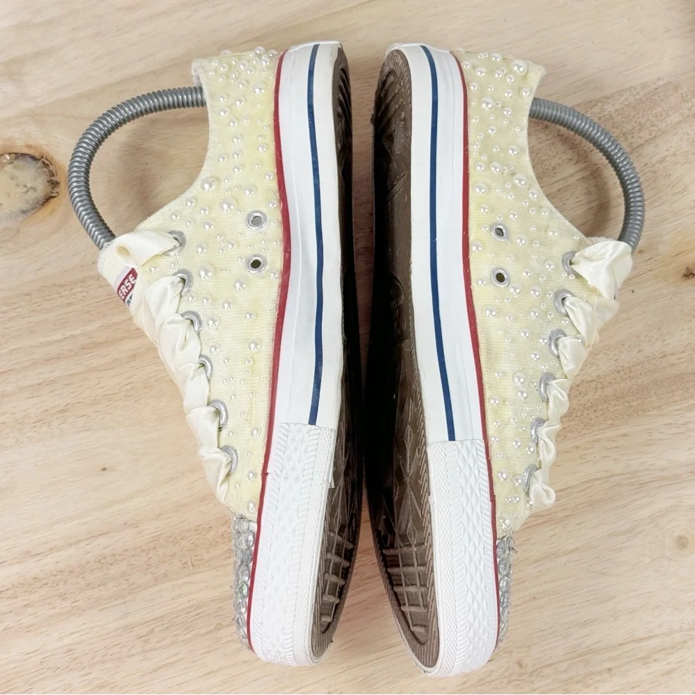 Converse Chuck Taylor Pearls Rhinestone Low Top Sneakers Ivory 7.5 Wedding Bride